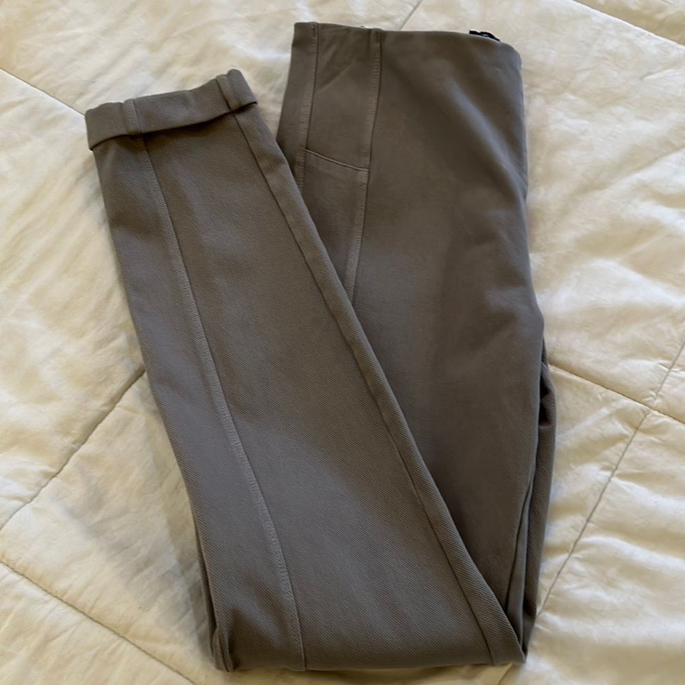 💕🌈💕🥰 TRIBAL BRAND Women’s Pull on Stretch Pants in Light Grey 🥰
